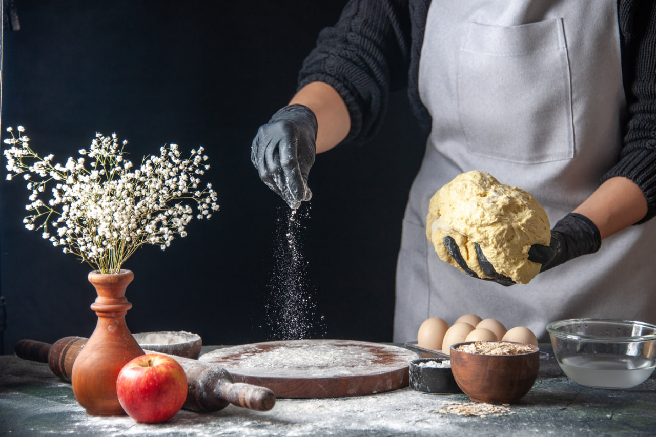Decorating Like a Pro: Simple Techniques for Stunning Desserts